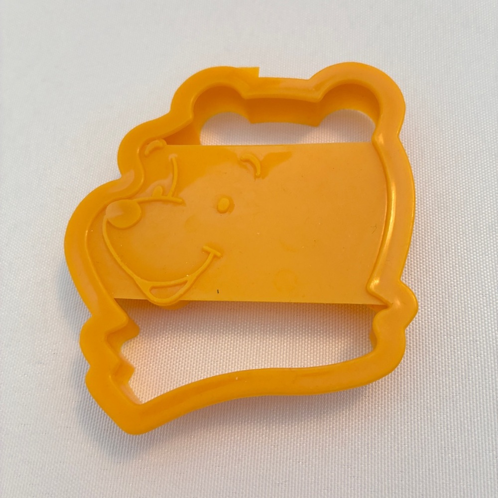 Wilton Disney Winnie the Pooh Face Cookie Cutter Vintage